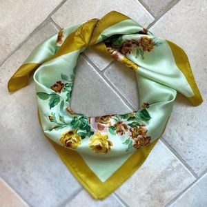 NWT premium mulberry silk scarf twilly